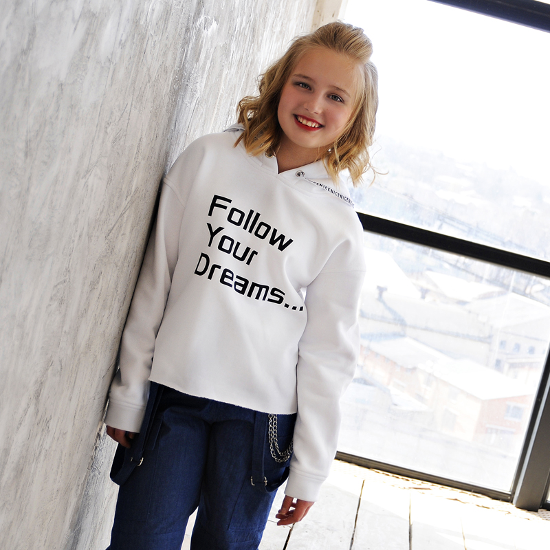 Худи белая Follows your dreams